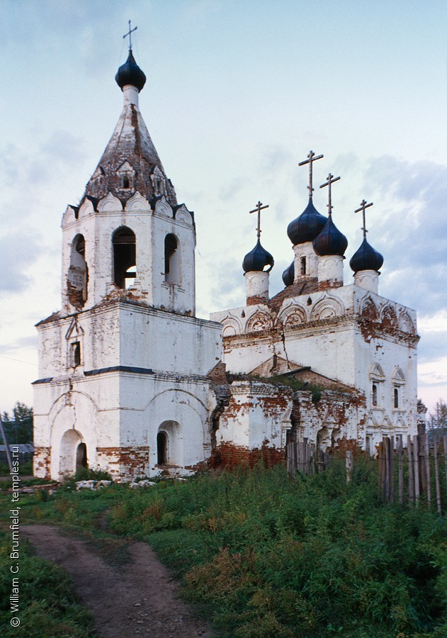 Церковь Успения Пресвятой Богородицы в Калинино