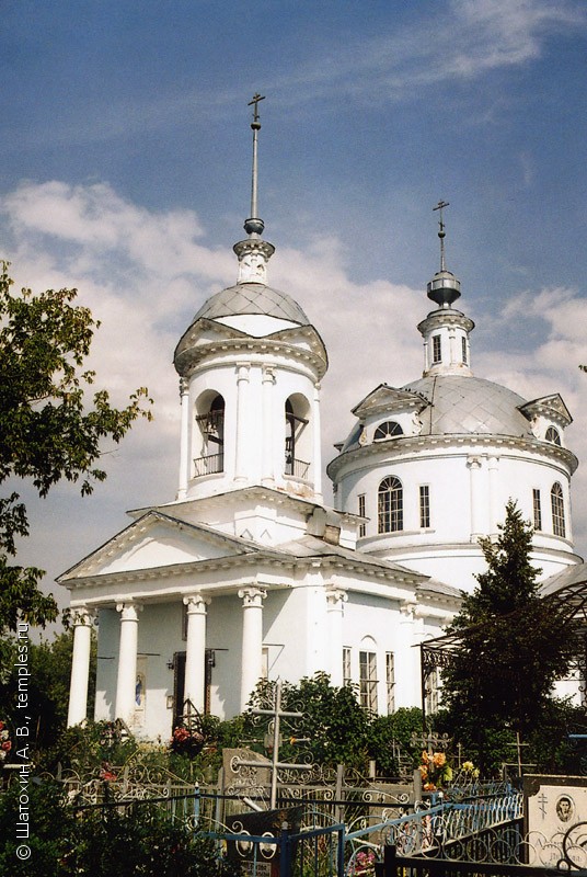 Церковь Успения Пресвятой Богородицы в Нижнем Белоомуте